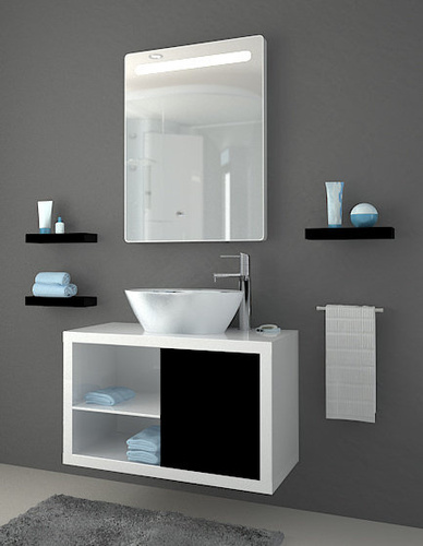L106 - огледало за баня